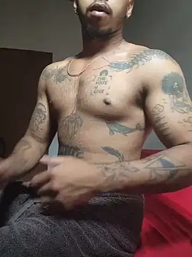 ykaromen online show from 12-18-25, 05:41