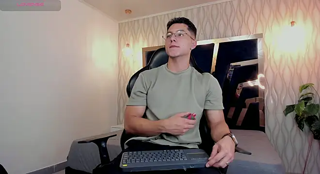 Noah Clarkk online show from 03-01-26, 03:47