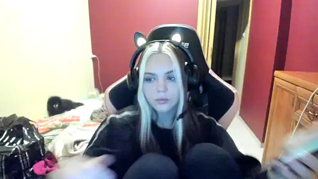 LunaAngell online show from 01-14-26, 11:20