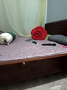 Snapshot of Sweet-Berryy chatting on 05-12-26, 02:41 Sweet-Berryy online show from 05-12-26, 02:41