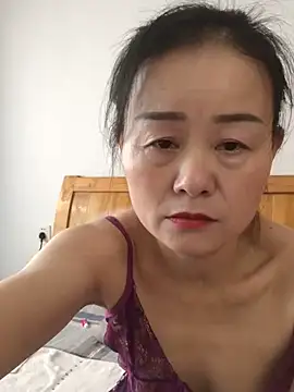 yunyun52012 online show from 02-04-26, 05:02