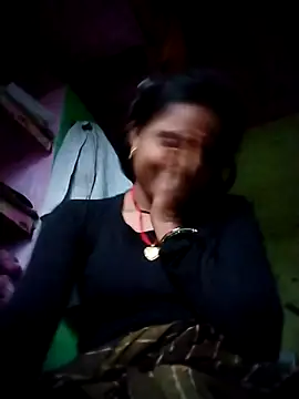 Snapshot of Cut_salni chatting on 07-28-26, 01:32 Cut salni online show from 07-28-26, 01:32