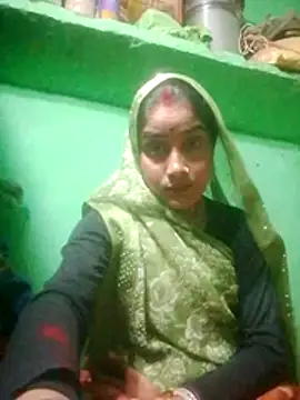 Snapshot of Pinki_rani chatting on 02-27-26, 07:14 Pinki rani online show from 02-27-26, 07:14