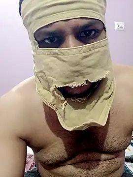 Snapshot of notyg240 chatting on 04-26-26, 06:27 notyg240 online show from 04-26-26, 06:27