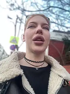 JeanGraay online show from 12-20-25, 12:56