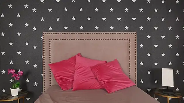 RaquellStar online show from 02-10-26, 07:56