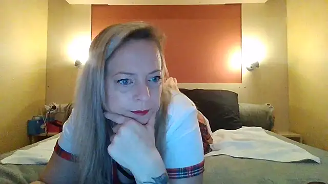 Snapshot of Miss-Chupagirly chatting on 01-13-26, 10:09 Miss-Chupagirly online show from 01-13-26, 10:09