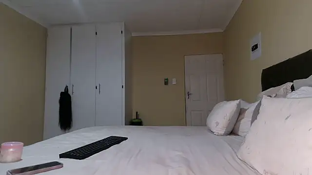 Alaiyasexy online show from 03-31-26, 05:46