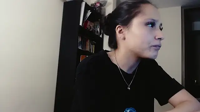 Agatha Dubois4  online show from 04-23-26, 01:07