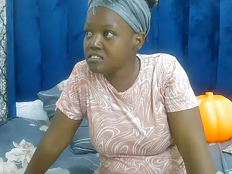 DarkBeauty33 online show from 12-21-25, 10:44