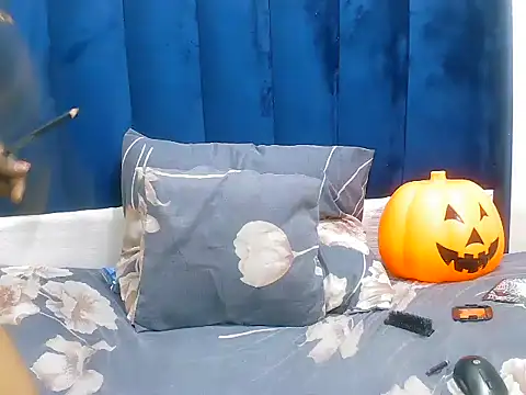 DarkBeauty33 online show from 12-21-25, 11:23