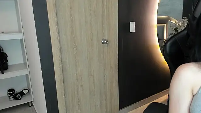 Snapshot of VenomDoll_ chatting on 01-14-26, 07:41 VenomDoll online show from 01-14-26, 07:41