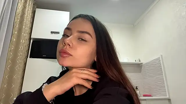 MiloyNoir online show from 12-21-25, 06:15