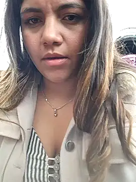 Snapshot of Ivy_enjoy chatting on 01-11-26, 09:09 Ivy enjoy online show from 01-11-26, 09:09