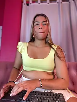 MiaSizzle online show from 01-18-26, 01:04