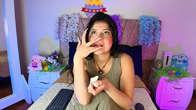 hannaa cute online show from 04-14-26, 12:00