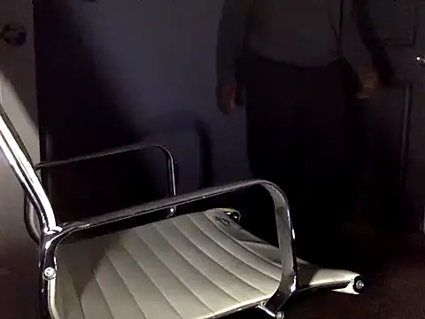 Cantgetenough0069 online show from 12-21-25, 11:34