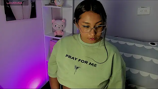 tinna noa online show from 03-04-26, 08:26