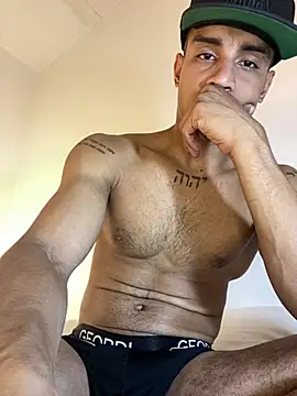 Maicol xxxx online show from 01-11-26, 06:07