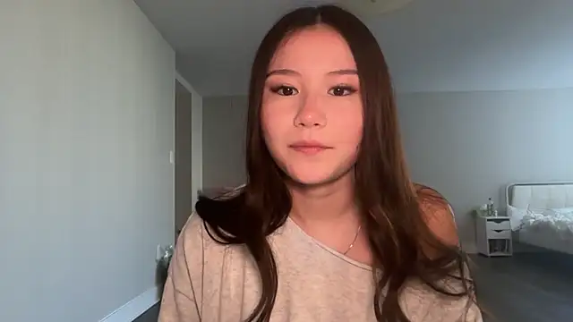Snapshot of luvvivii chatting on 07-10-26, 12:41 luvvivii online show from 07-10-26, 12:41