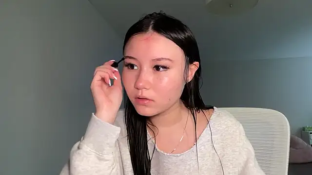 Snapshot of luvvivii chatting on 07-21-26, 03:14 luvvivii online show from 07-21-26, 03:14