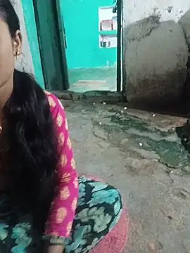 Snapshot of Cuty_priti chatting on 07-11-26, 04:53 Cuty priti online show from 07-11-26, 04:53