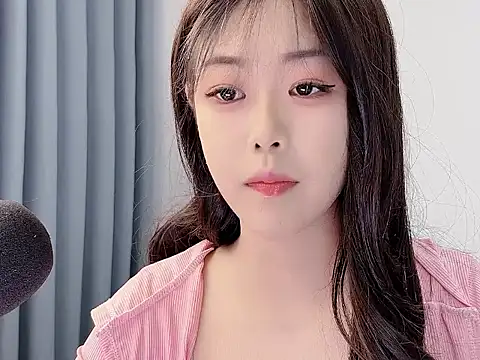 Snapshot of smalldaisy chatting on 01-09-26, 02:03 smalldaisy online show from 01-09-26, 02:03