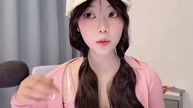 smalldaisy online show from 03-20-26, 02:27