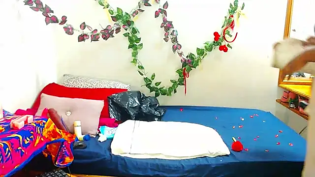 YammyChocTits online show from 02-17-26, 12:07