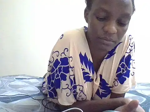 SimplyHer online show from 12-22-25, 04:15