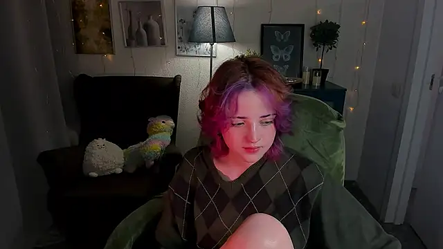 Snapshot of SarahShelby chatting on 04-30-26, 11:20 SarahShelby online show from 04-30-26, 11:20