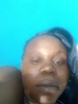 Snapshot of JuicyBerrie chatting on 01-13-26, 01:55 JuicyBerrie online show from 01-13-26, 01:55