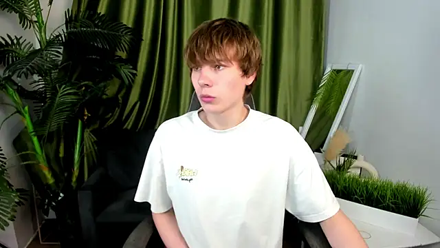 andyyzzz online show from 06-24-26, 08:30