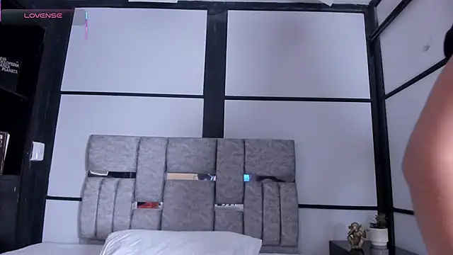 AmbarBrownn  online show from 02-06-26, 08:56