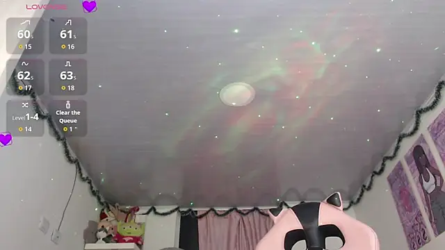 Snapshot of violett_brown9 chatting on 05-14-26, 05:25 violett brown9 online show from 05-14-26, 05:25