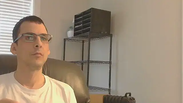Snapshot of SissyJosh chatting on 05-23-26, 08:46 SissyJosh online show from 05-23-26, 08:46