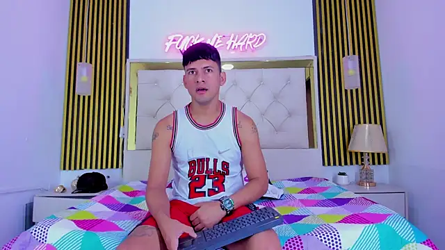 Sweet kevin1 online show from 12-23-25, 06:11