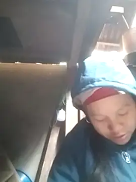 Snapshot of lieu880 chatting on 01-06-26, 03:54 lieu880 online show from 01-06-26, 03:54