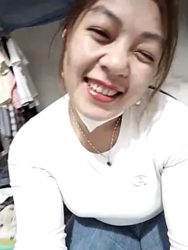 Lucky cutee online show from 12-20-25, 04:58