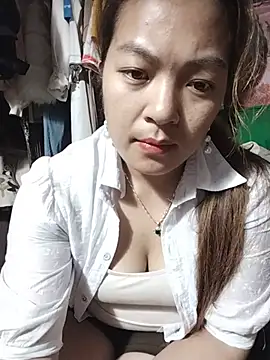 Lucky cutee online show from 05-20-26, 03:34