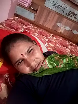 Snapshot of Rakhi_cut chatting on 05-09-26, 12:54 Rakhi cut online show from 05-09-26, 12:54
