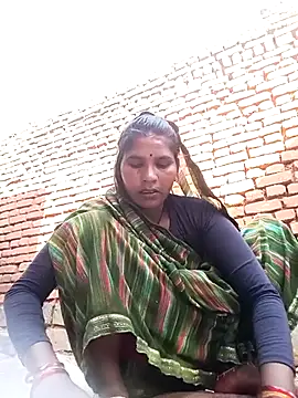 Snapshot of Rakhi_cut chatting on 05-19-26, 01:56 Rakhi cut online show from 05-19-26, 01:56