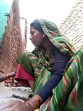 Snapshot of Rakhi_cut chatting on 05-27-26, 01:57 Rakhi cut online show from 05-27-26, 01:57