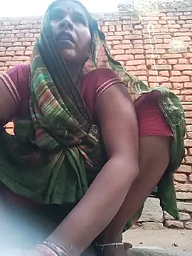 Snapshot of Rakhi_cut chatting on 06-04-26, 12:27 Rakhi cut online show from 06-04-26, 12:27