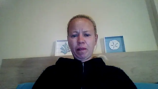 jennyblondeuk online show from 05-06-26, 09:31
