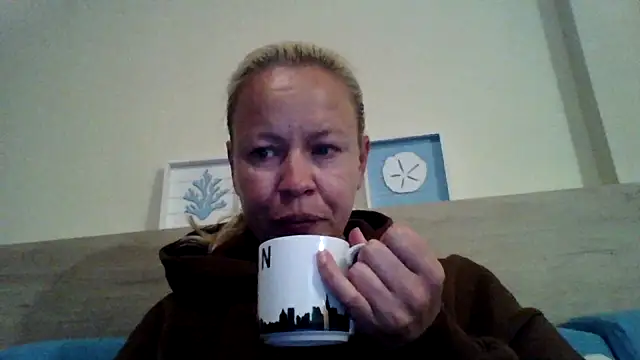 jennyblondeuk online show from 05-08-26, 07:08