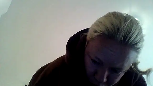 jennyblondeuk online show from 05-09-26, 11:26