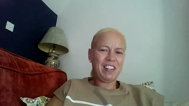 jennyblondeuk online show from 07-23-26, 05:00