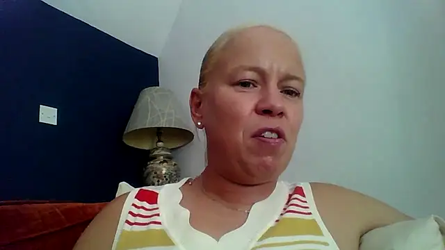 jennyblondeuk online show from 07-25-26, 02:36