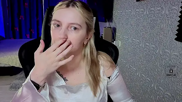 Eva Vibe  online show from 02-11-26, 04:17